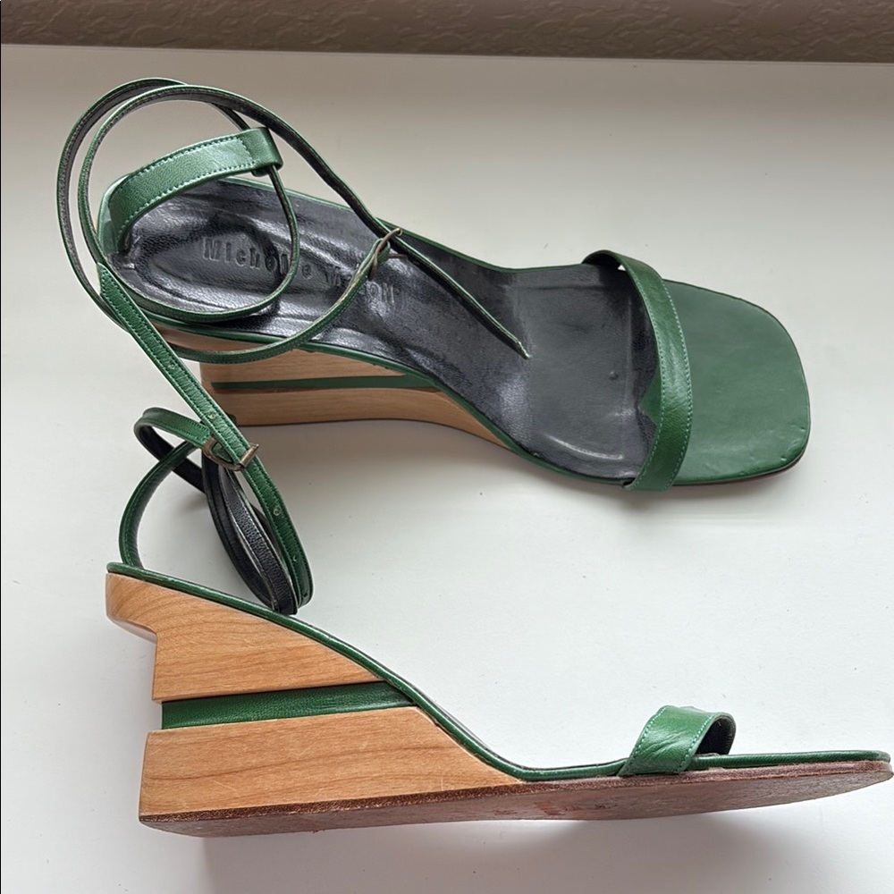 Michelle Mason Black and Green Sandals - Picture 4 of 5